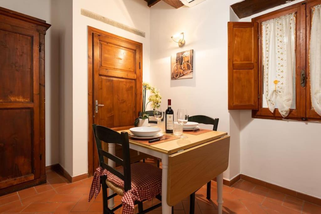 Keys Of Italy - Corsob 9 - Florentine Studio Close To Palazzo Vecchio Florencja Zewnętrze zdjęcie